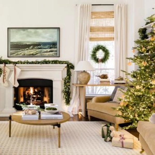 Christmas-Living-Room-Decor-Ideas-for-TV-Area-Nature-Inspired-Decor