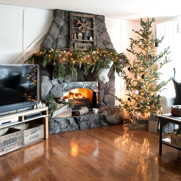 Christmas-Living-Room-Decor-Ideas-for-TV-Area-Rustic-Wood-Accents