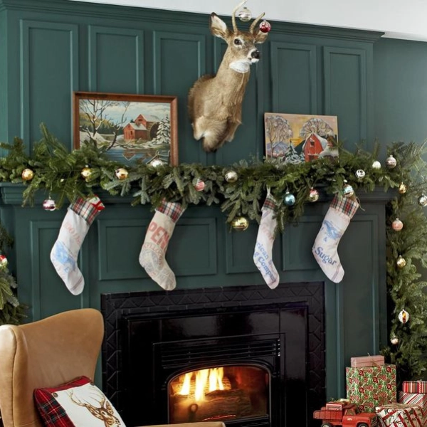 Christmas-decorations-Living-room-Elegant-Stockings