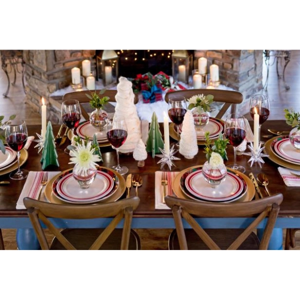 Christmas-decorations-Living-room-Festive-Table-Settings