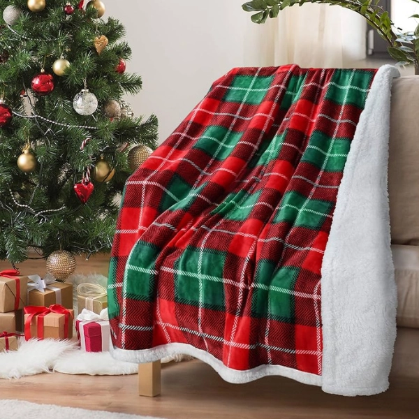 Cozy-Christmas-Decor-Plaid-Throw-Blankets