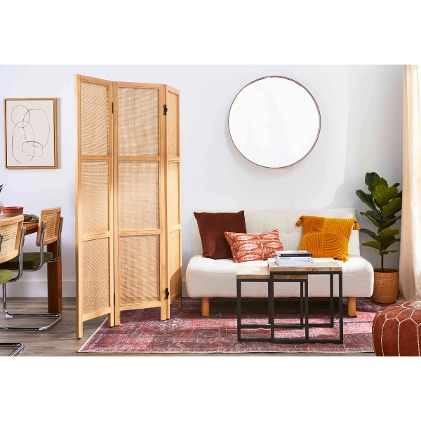 Cozy-Small-Apartment-Living-Room-Portable-Partitions