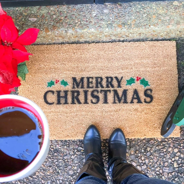 DIY-Christmas-Decor-Festive-Doormat