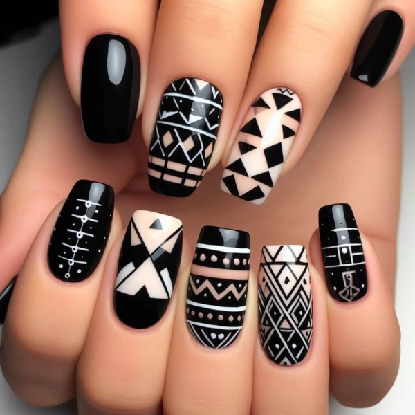 Dope-Nail-Short-Black-Geometric