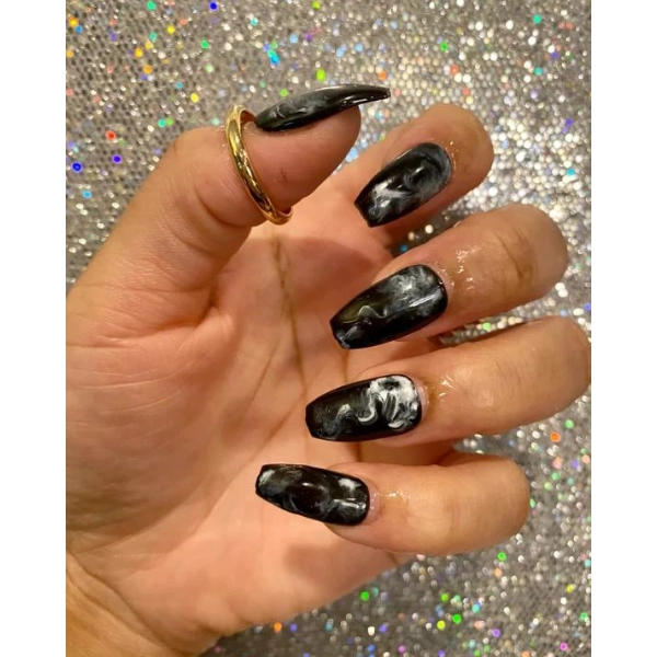 Dope-Nail-Short-Black-Marble