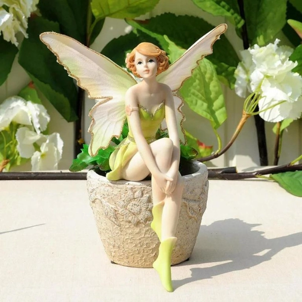 Fairy-Forest-Wedding-Ceremony-Decor-Fairy-Figurines