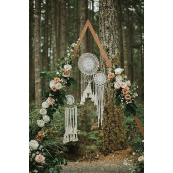 Fairy-Forest-Wedding-Ceremony-Decor-Hanging-Dreamcatchers