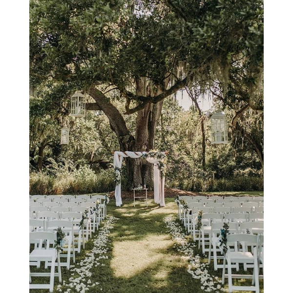 Fairy-Forest-Wedding-Ceremony-Decor-Moss-Aisle-Runner