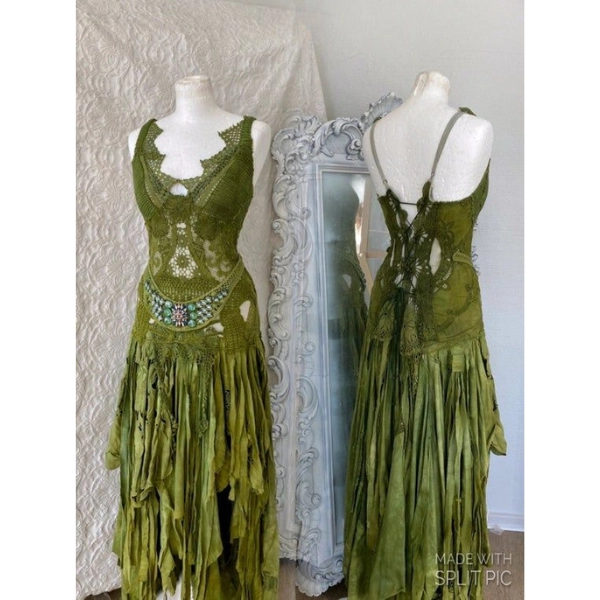 Fairy-Wedding-Dress-in-Green-Boho-Inspired-Magic