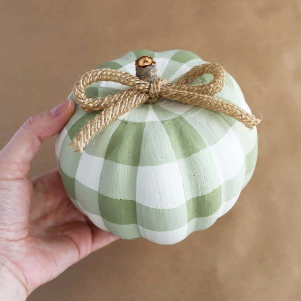 Fall-Decor-Dollar-Tree-Painted-Pumpkins