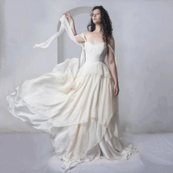 Forest-Fairy-Wedding-Dresses-Asymmetrical-Design