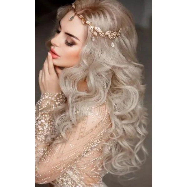 Forest-Fairy-Wedding-Hair-Vintage-Curls