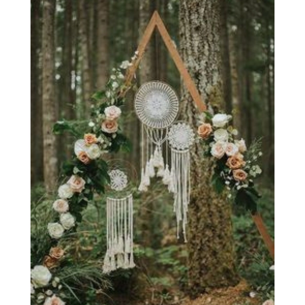 Forest-Fairy-Wedding-Ideas-Dreamcatcher-Decor