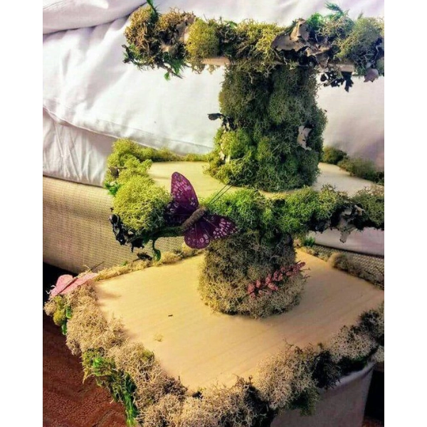 Forest-Fairy-Wedding-Ideas-Tree-Trunk-Cake-Stand