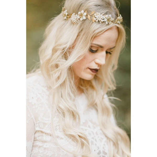 Forest-Fairy-Wedding-Makeup-Gold-Leaf-Accents