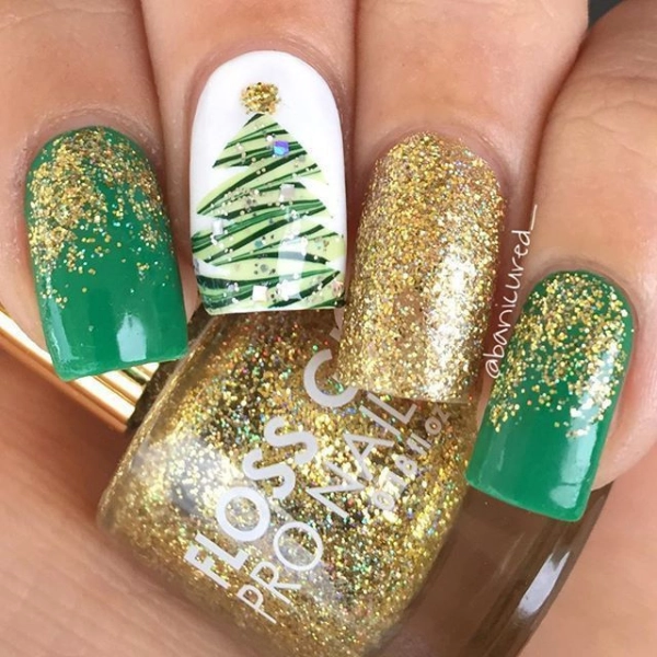 Green-and-Gold-Christmas-Nail-Glitter-Overlay