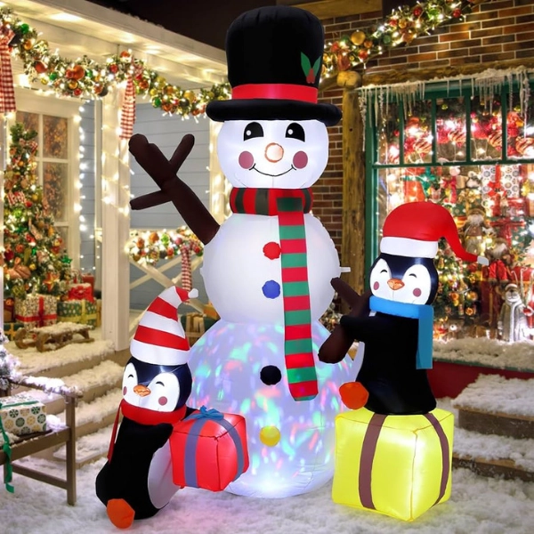 Outdoor-yard-Christmas-decor-Christmas-Inflatables