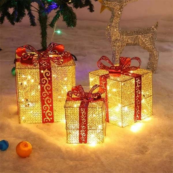 Outdoor-yard-Christmas-decor-Lighted-Gift-Boxes