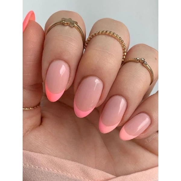 Pink-Nails-French-Tips-Coral