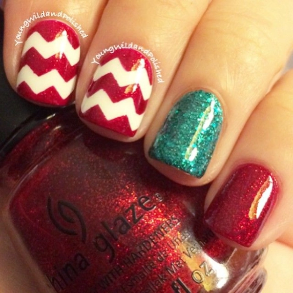 Red-and-Green-Christmas-Nail-Chevron