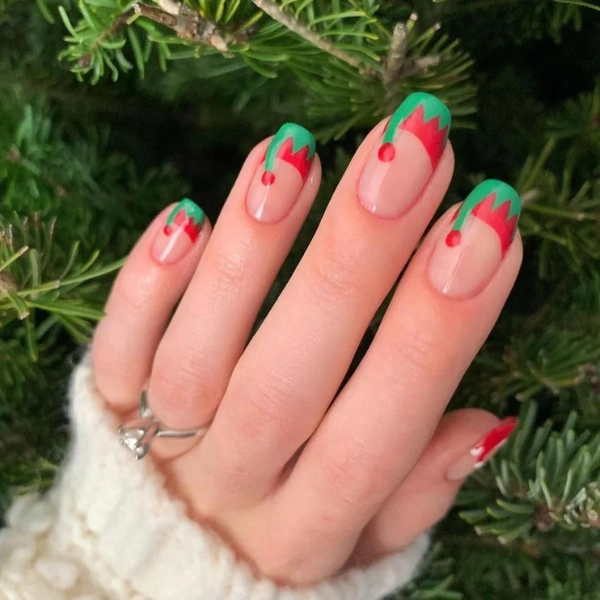 Red-and-Green-Christmas-Nail-Elf-Hats