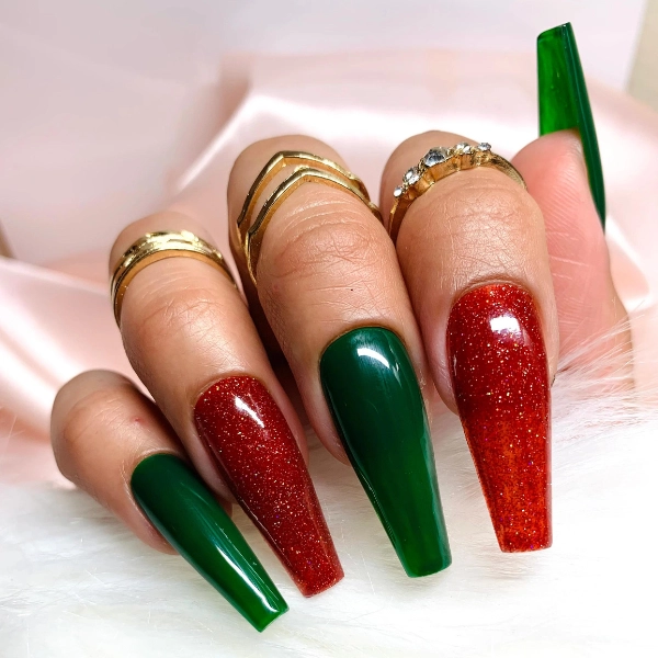 Red-and-Green-Christmas-Nail-Sparkly