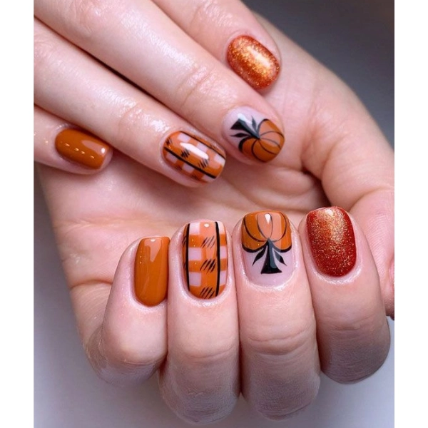 Short-Gel-Fall-Nails-Pumpkin-Spice