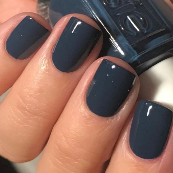 Short-Gel-Fall-Nails-Smoky-Gray