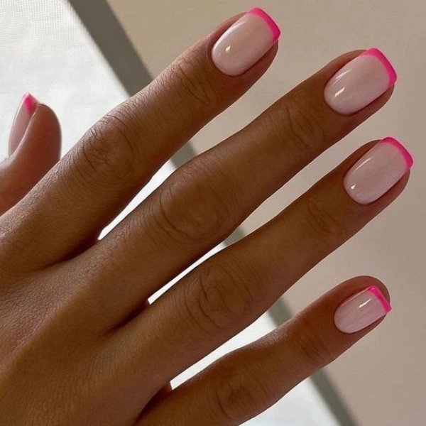 Short-Pink-Simple-Summer-Nails-French-Tips