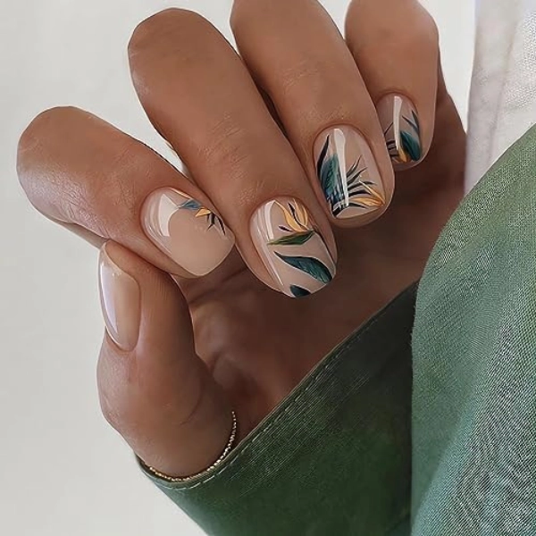 Short-Square-Fall-Nails-Sage-Leaf