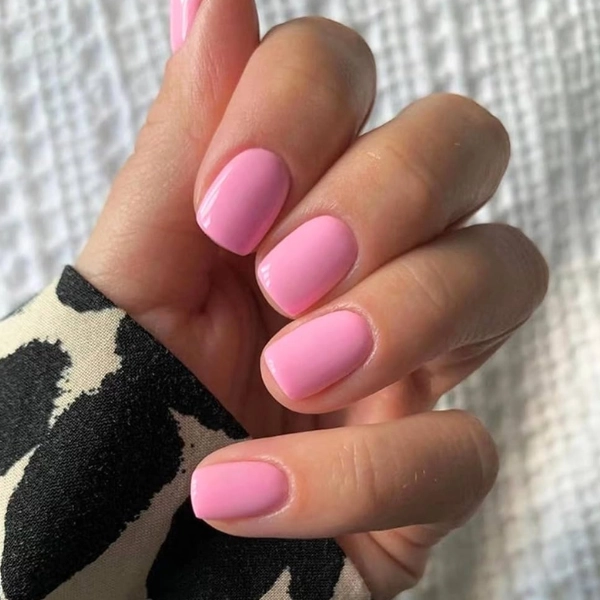 Short-Square-Pink-Nails-Barbie