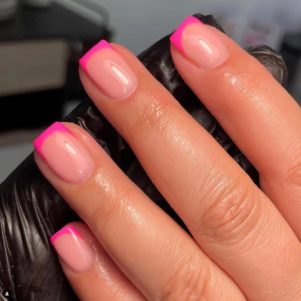 Short-Square-Pink-Nails-French-Tips