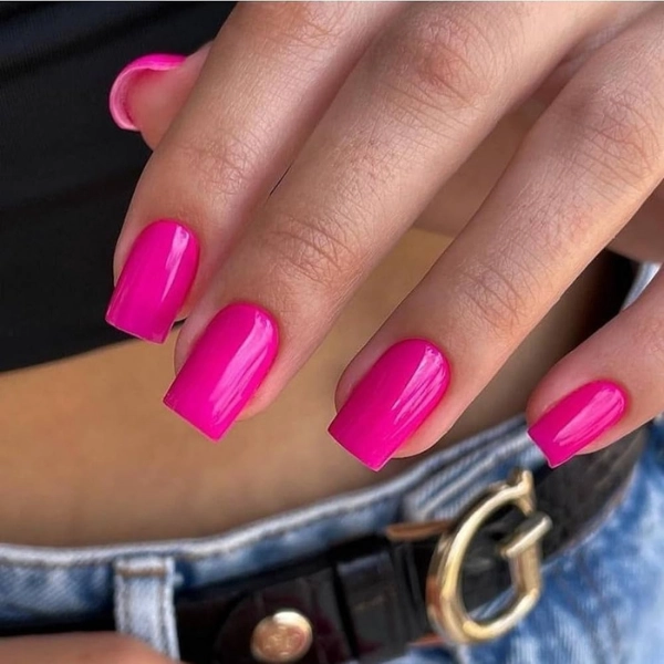 Short-Square-Pink-Nails-Neon