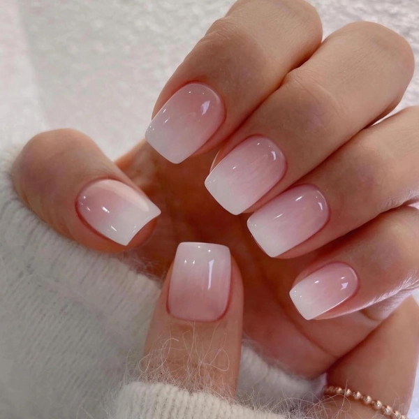 Short-Square-Pink-Nails-Ombre