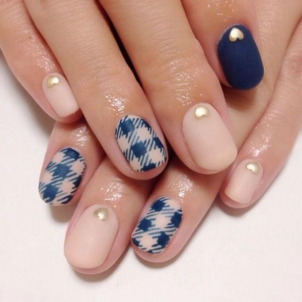 Short-autumn-fall-nails-Gingham-Patterns