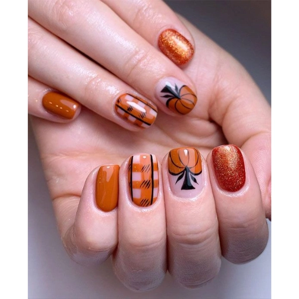 Short-autumn-fall-nails-Pumpkin-Spice