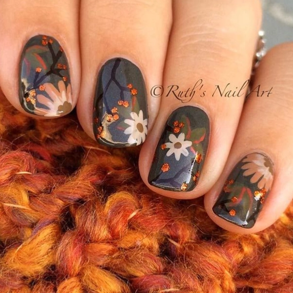 Short-autumn-fall-nails-Vintage-Floral