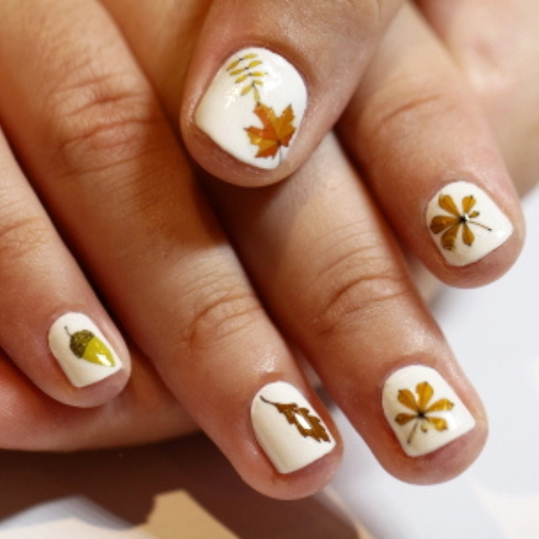 Simple-Autumn-Fall-Nails-Autumn-Leaves