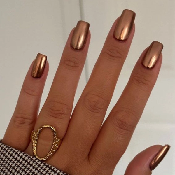 Simple-Autumn-Fall-Nails-Bronze-Beauty