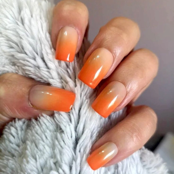 Simple-Autumn-Fall-Nails-Burnt-Orange