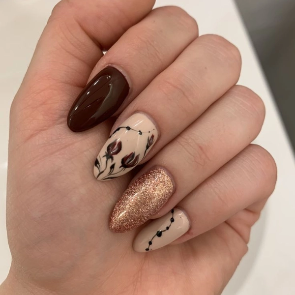 Simple-Autumn-Fall-Nails-Rose-Gold