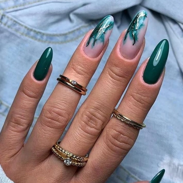 Simple-Summer-Green-Almond-Nails-Emerald