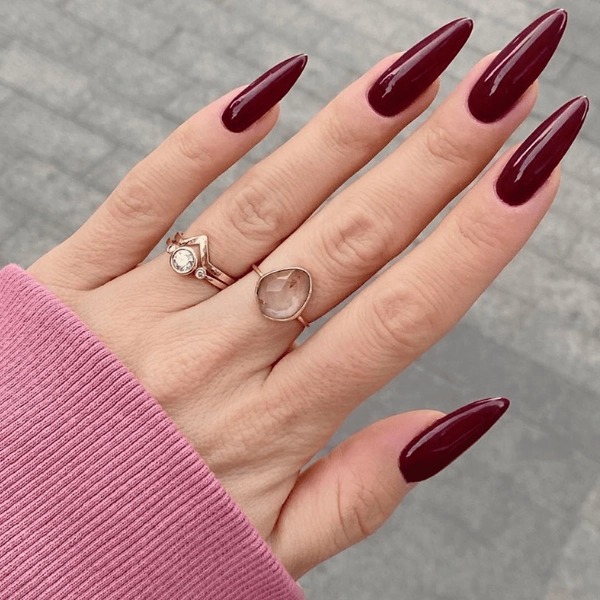 Stunning-Fall-Nail-Designs-Bold-Red-Hues