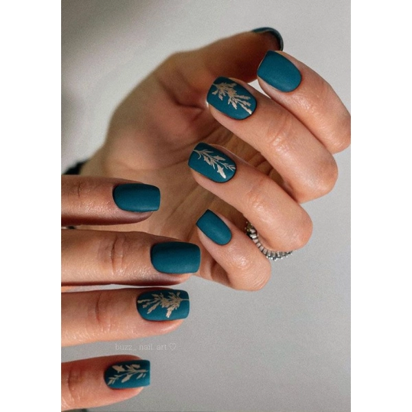 Stunning-Fall-Nail-Designs-Dark-Teal