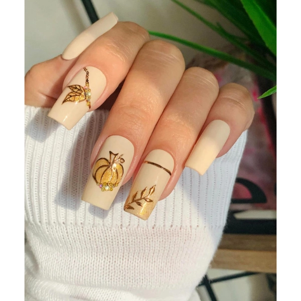 Stunning-Fall-Nail-Designs-Ivory-Elegance