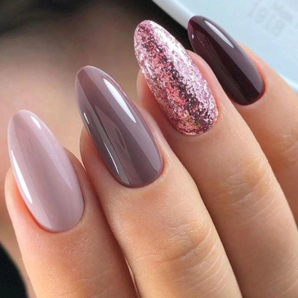 Stunning-Fall-Nail-Designs-Warm-Taupe