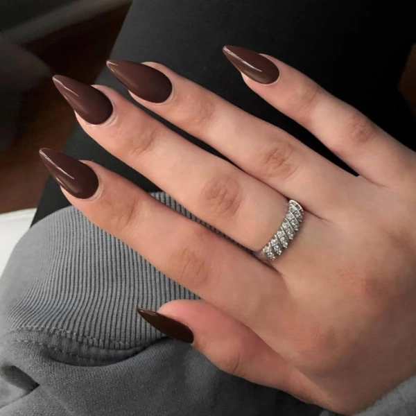 almond-fall-nails-Chocolate-Brown