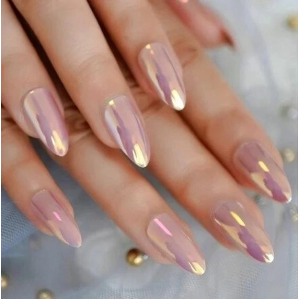 almond-fall-nails-Holographic-Highlights