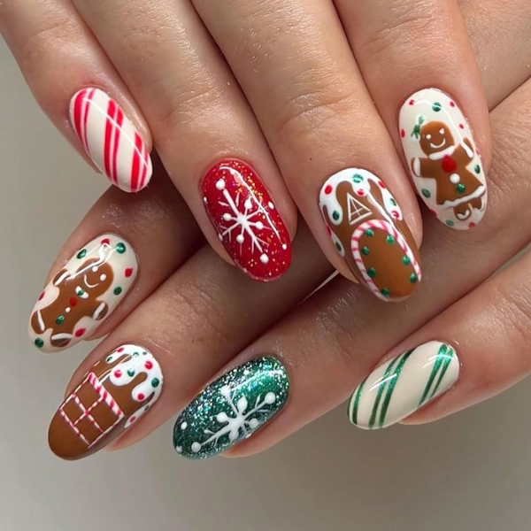 christmas-nails-Gingerbread-Man