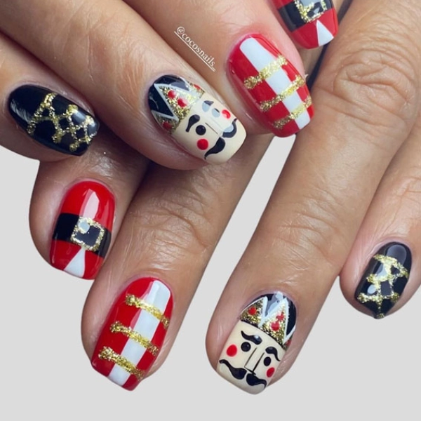 christmas-nails-Nutcracker-Nails